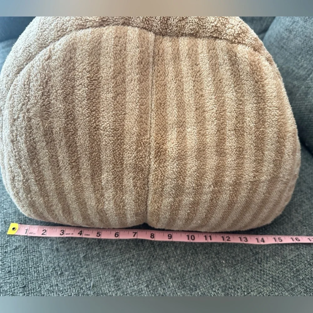 Cozy Hideaway Pet Bed by Zentric